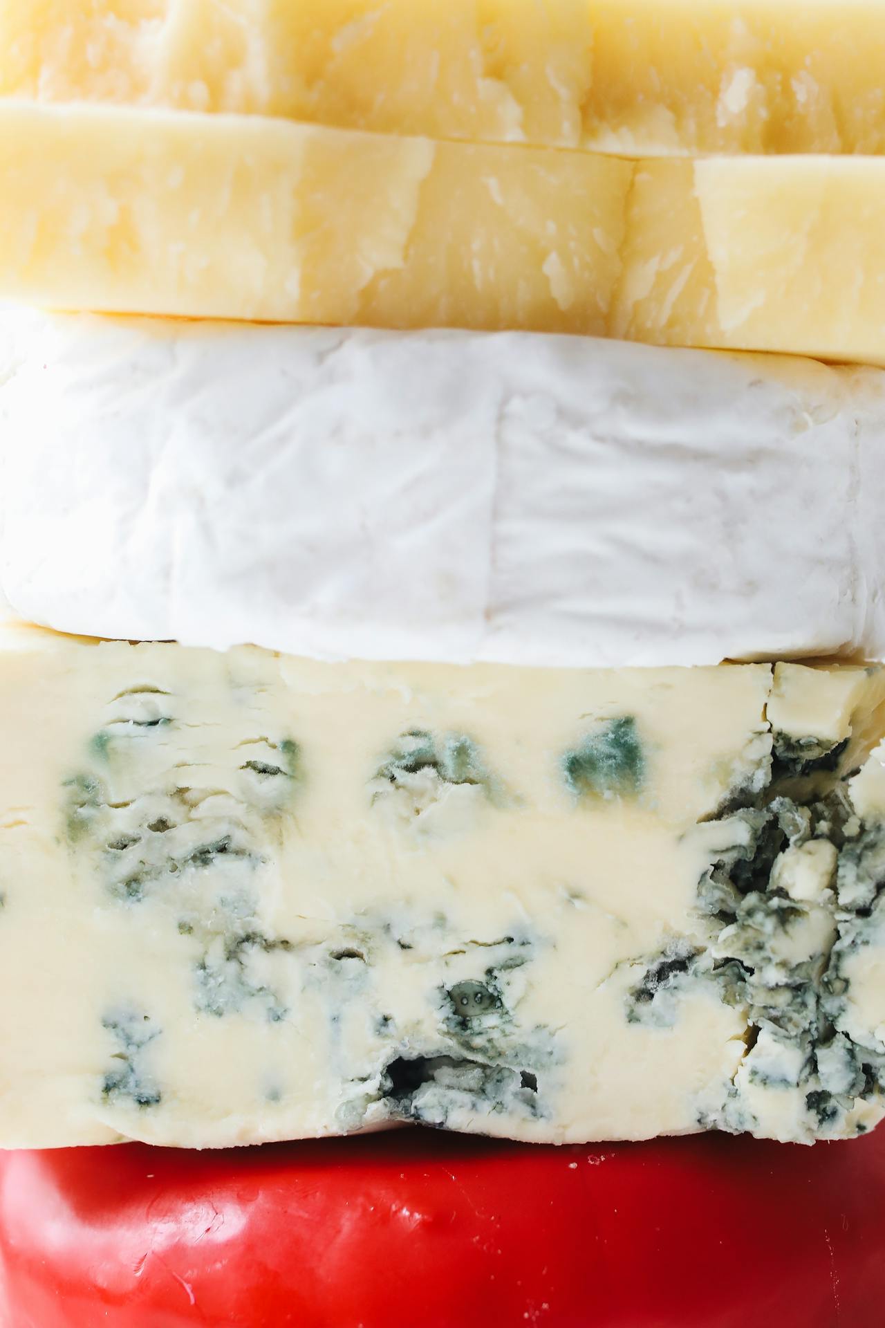 Full-Fat Cheese Linked to Lower Dementia Risk in 25-Year Study